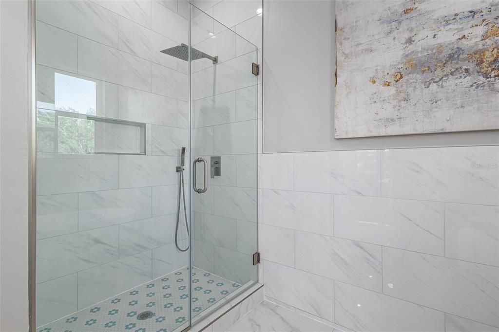 En Venta: $769,000 (4 camas, 3 baños, 2946 Pies cuadrados)