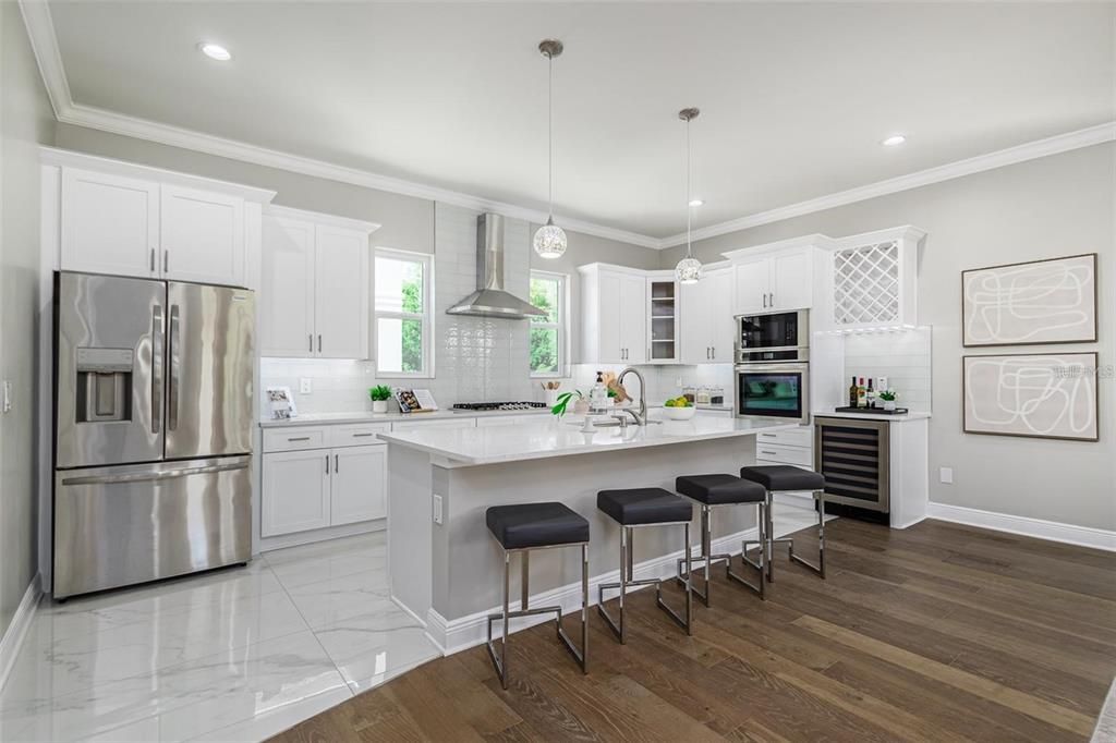 En Venta: $769,000 (4 camas, 3 baños, 2946 Pies cuadrados)