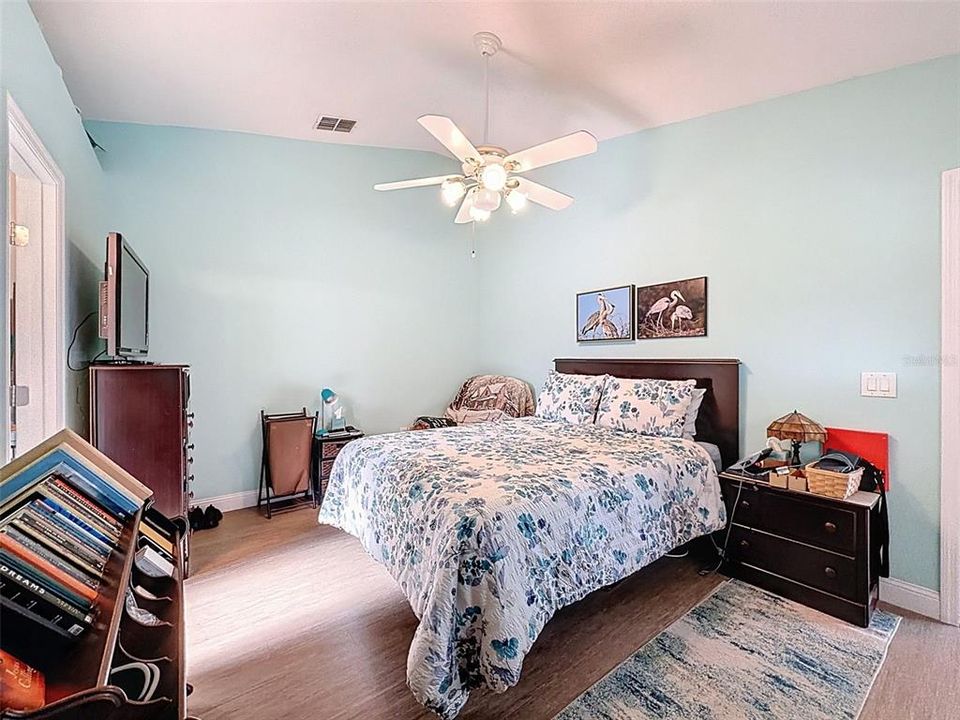 待售: $349,000 (3 贝兹, 2 浴室, 1536 平方英尺)