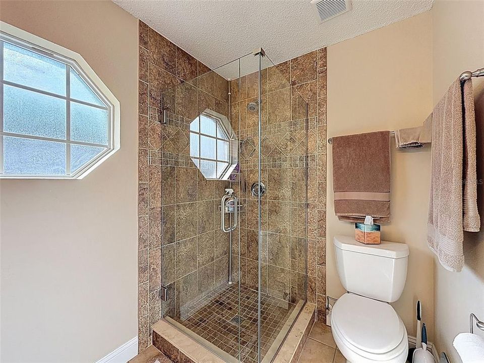 待售: $349,000 (3 贝兹, 2 浴室, 1536 平方英尺)