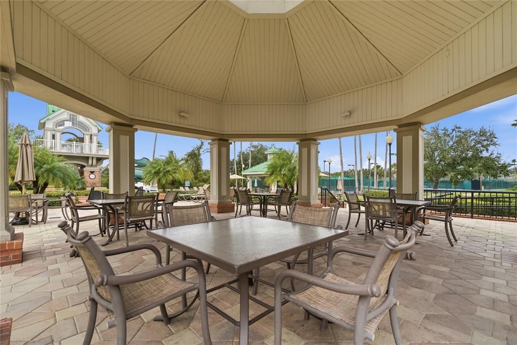 For Sale: $319,900 (3 beds, 2 baths, 1587 Square Feet)