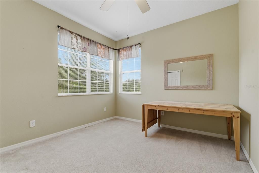 For Sale: $319,900 (3 beds, 2 baths, 1587 Square Feet)