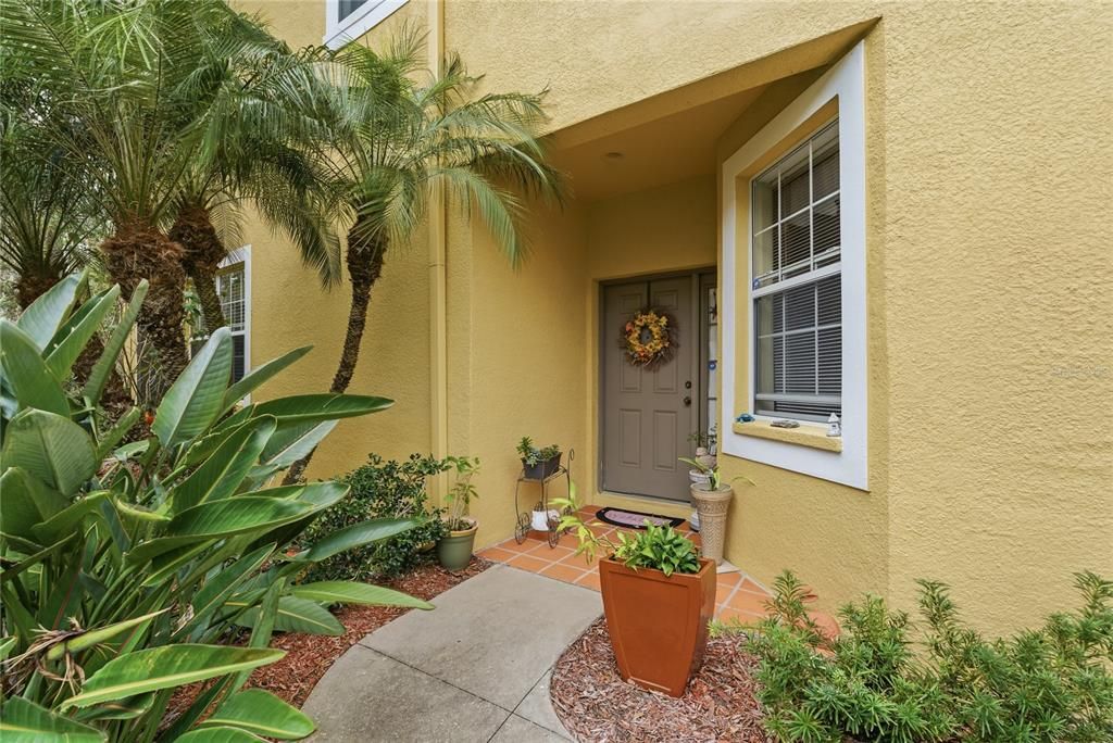 For Sale: $319,900 (3 beds, 2 baths, 1587 Square Feet)