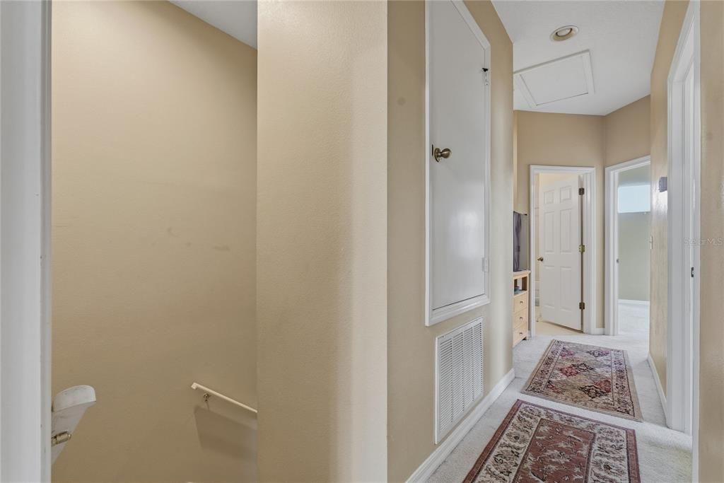 For Sale: $319,900 (3 beds, 2 baths, 1587 Square Feet)