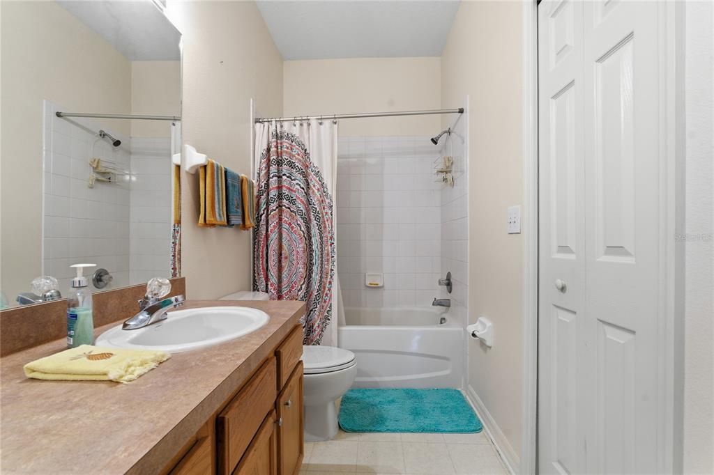 For Sale: $319,900 (3 beds, 2 baths, 1587 Square Feet)