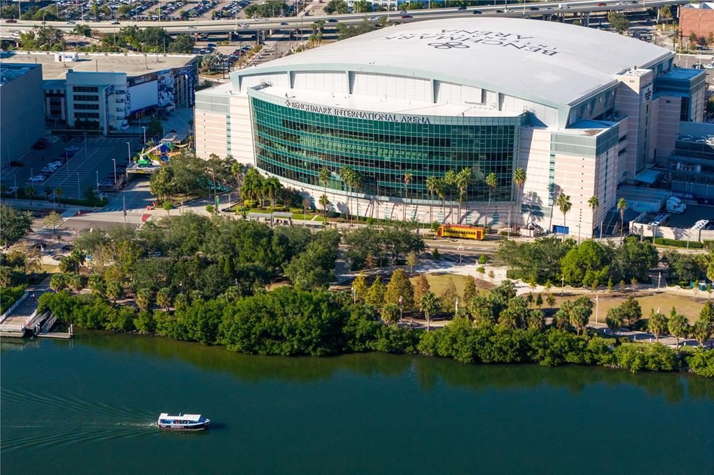 En Venta: $719,900 (2 camas, 2 baños, 1242 Pies cuadrados)