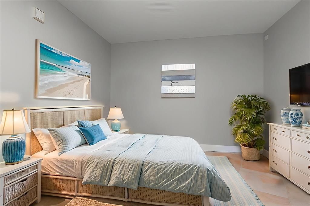 En Venta: $719,900 (2 camas, 2 baños, 1242 Pies cuadrados)