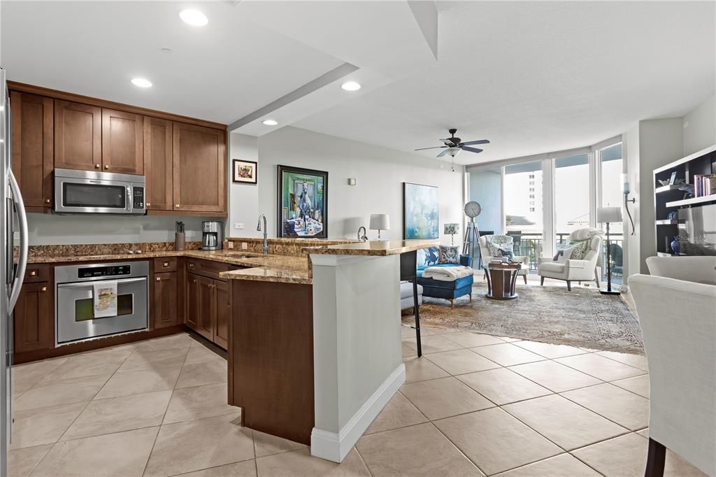 En Venta: $719,900 (2 camas, 2 baños, 1242 Pies cuadrados)