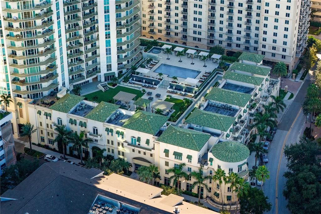 En Venta: $719,900 (2 camas, 2 baños, 1242 Pies cuadrados)