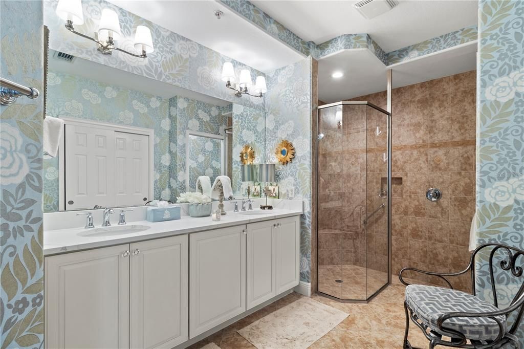 For Sale: $599,000 (3 beds, 2 baths, 1748 Square Feet)