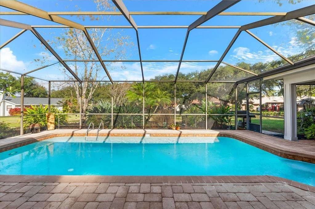 For Sale: $785,000 (3 beds, 2 baths, 2425 Square Feet)