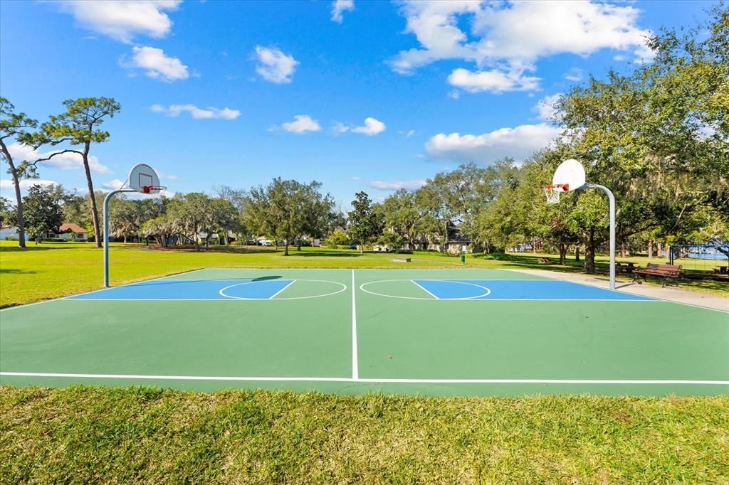 For Sale: $785,000 (3 beds, 2 baths, 2425 Square Feet)