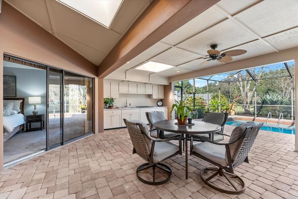 For Sale: $785,000 (3 beds, 2 baths, 2425 Square Feet)