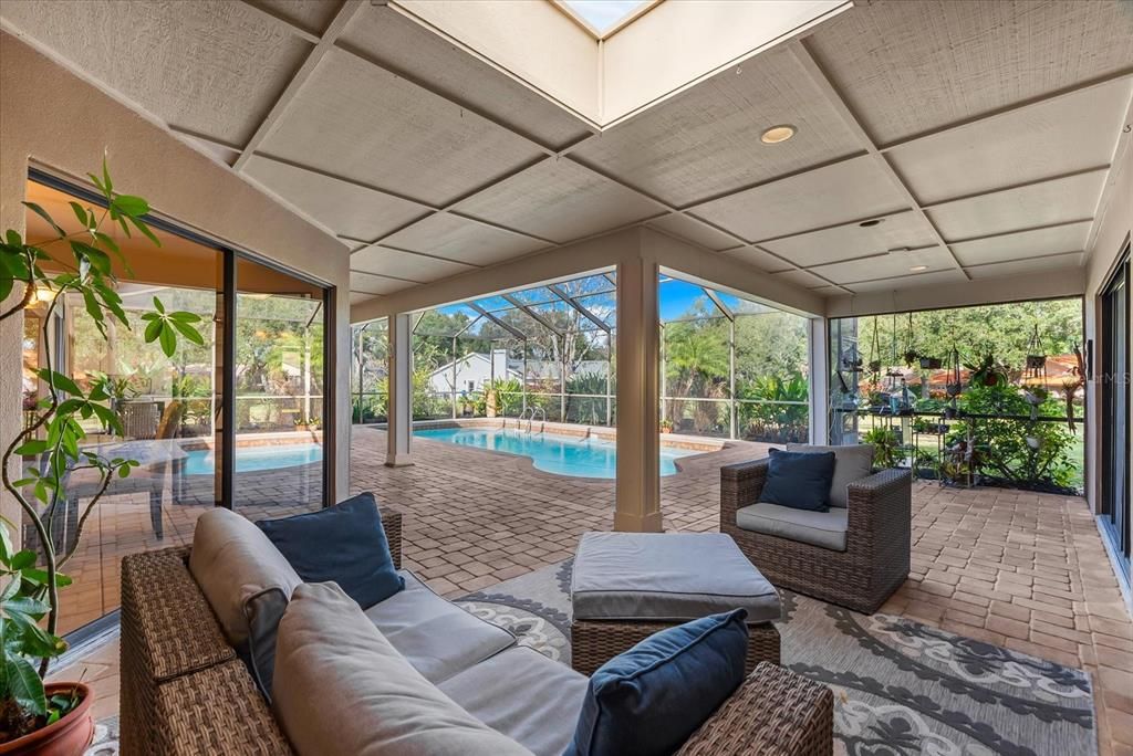 For Sale: $785,000 (3 beds, 2 baths, 2425 Square Feet)