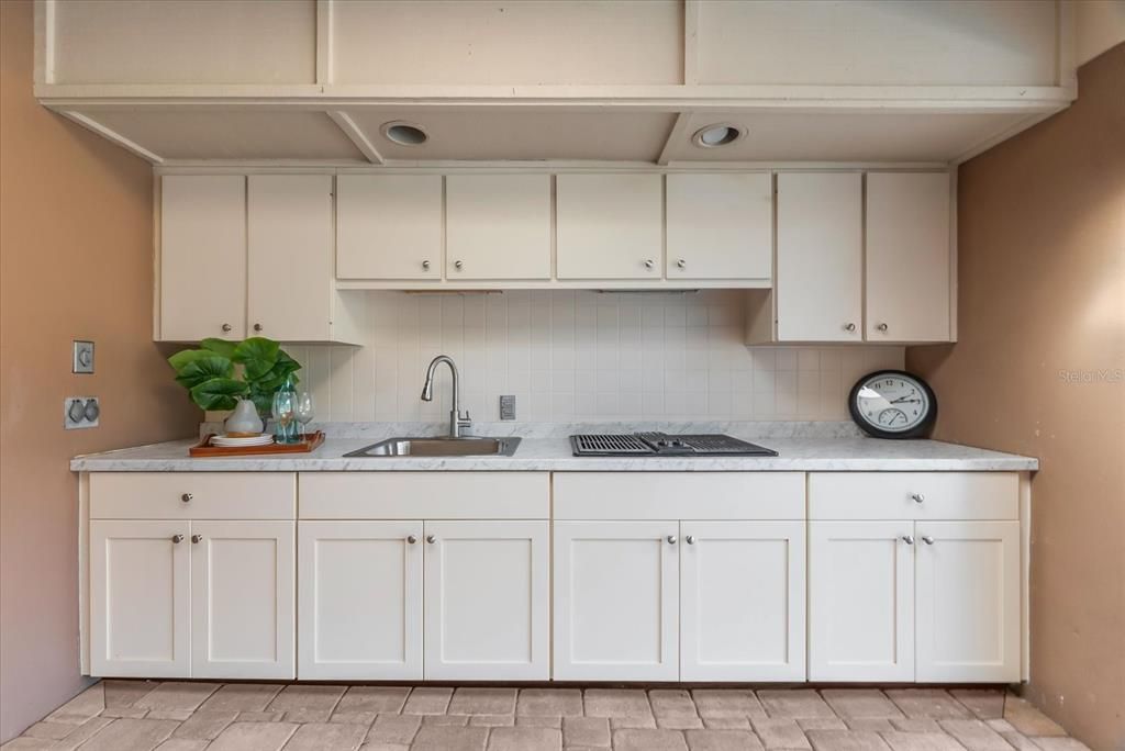 For Sale: $785,000 (3 beds, 2 baths, 2425 Square Feet)