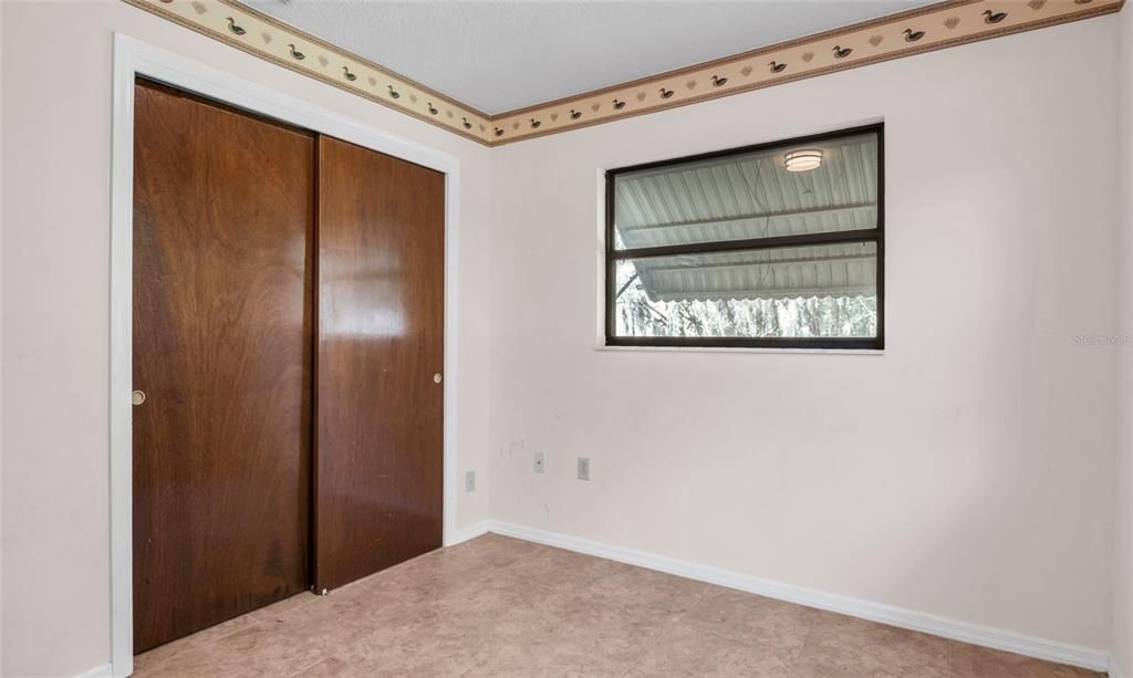 For Rent: $2,300 (3 beds, 2 baths, 1972 Square Feet)