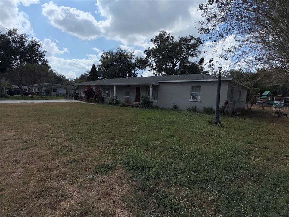 For Sale: $315,000 (3 beds, 2 baths, 2088 Square Feet)