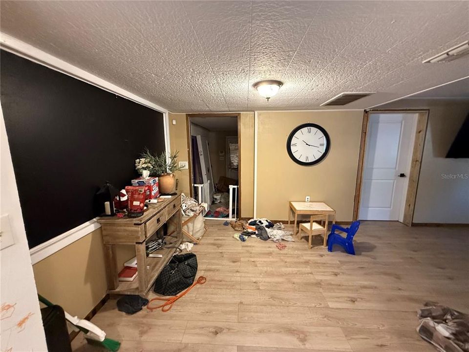 For Sale: $315,000 (3 beds, 2 baths, 2088 Square Feet)