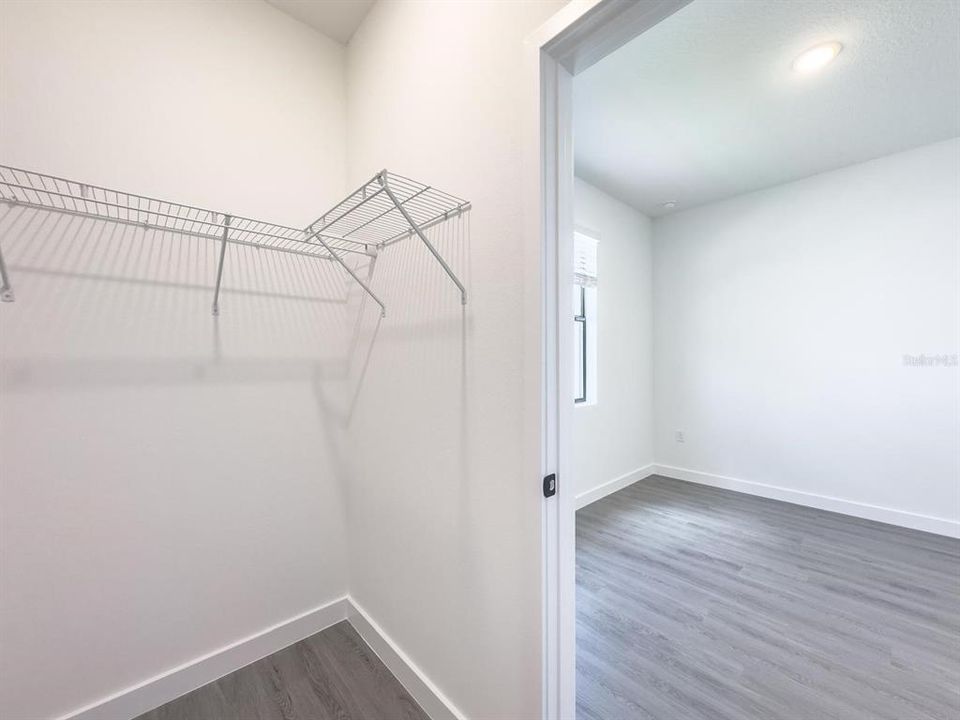 For Rent: $2,300 (3 beds, 3 baths, 1372 Square Feet)