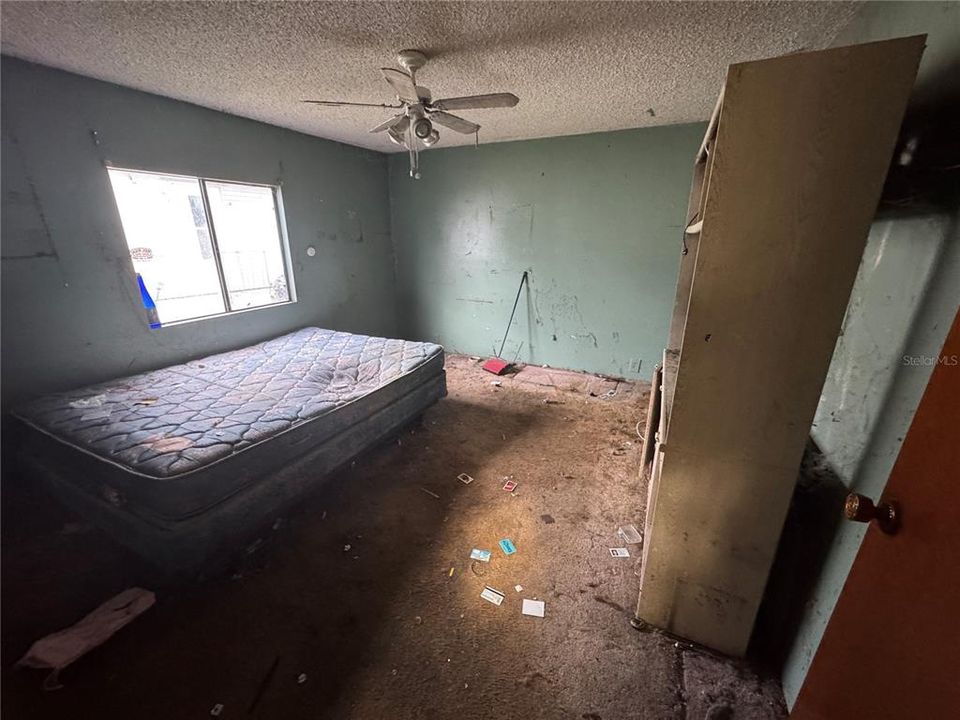 En Venta: $135,000 (3 camas, 2 baños, 1447 Pies cuadrados)