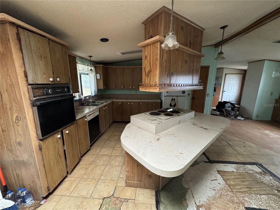 En Venta: $135,000 (3 camas, 2 baños, 1447 Pies cuadrados)