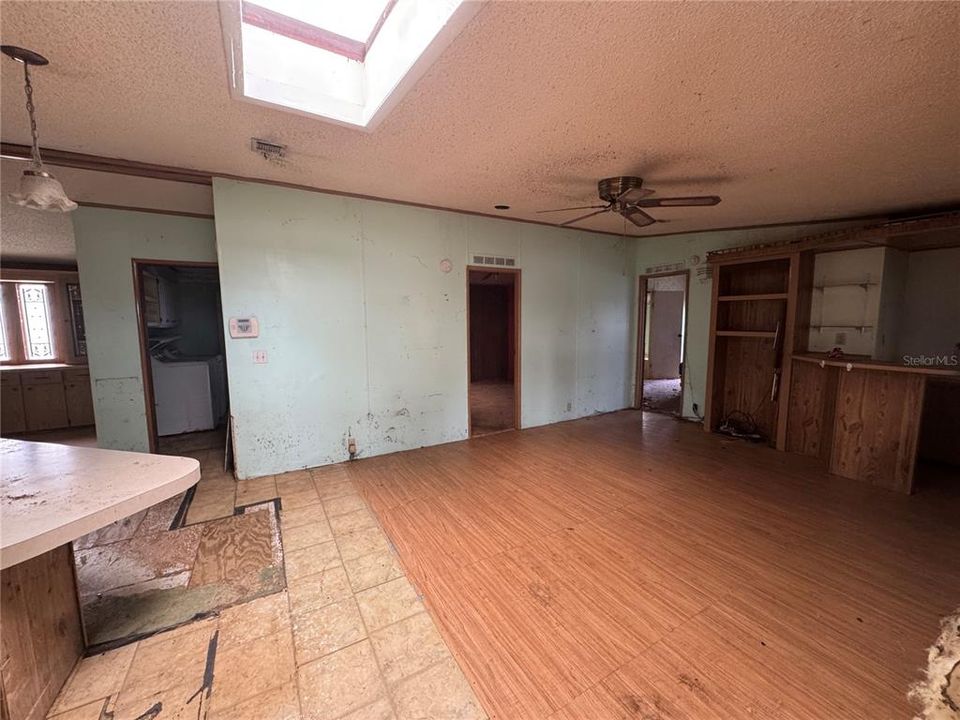 En Venta: $135,000 (3 camas, 2 baños, 1447 Pies cuadrados)