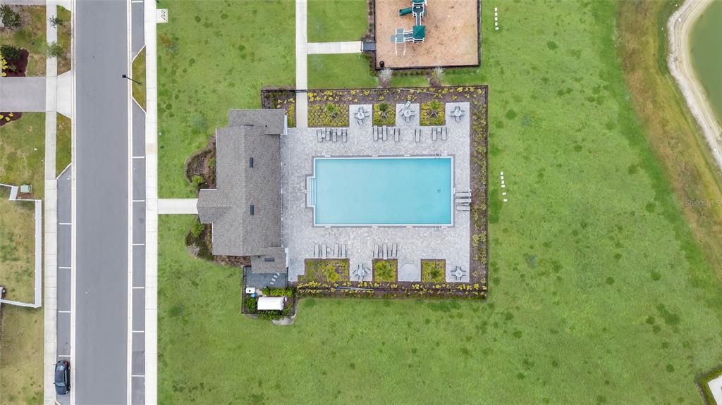 En Venta: $439,900 (4 camas, 3 baños, 2335 Pies cuadrados)