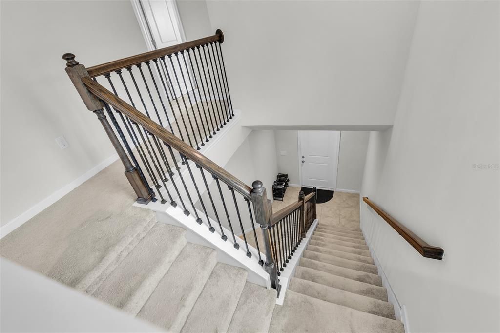 En Venta: $439,900 (4 camas, 3 baños, 2335 Pies cuadrados)