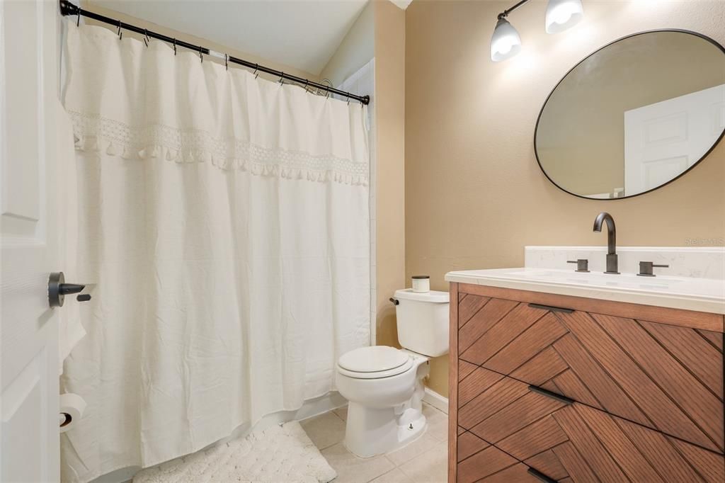 For Rent: $2,700 (3 beds, 2 baths, 1728 Square Feet)