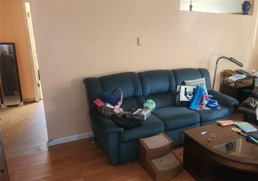 En Venta: $280,000 (2 camas, 1 baños, 938 Pies cuadrados)