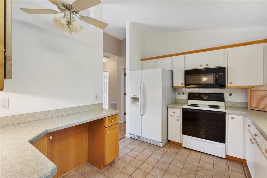 For Sale: $250,000 (3 beds, 2 baths, 1760 Square Feet)