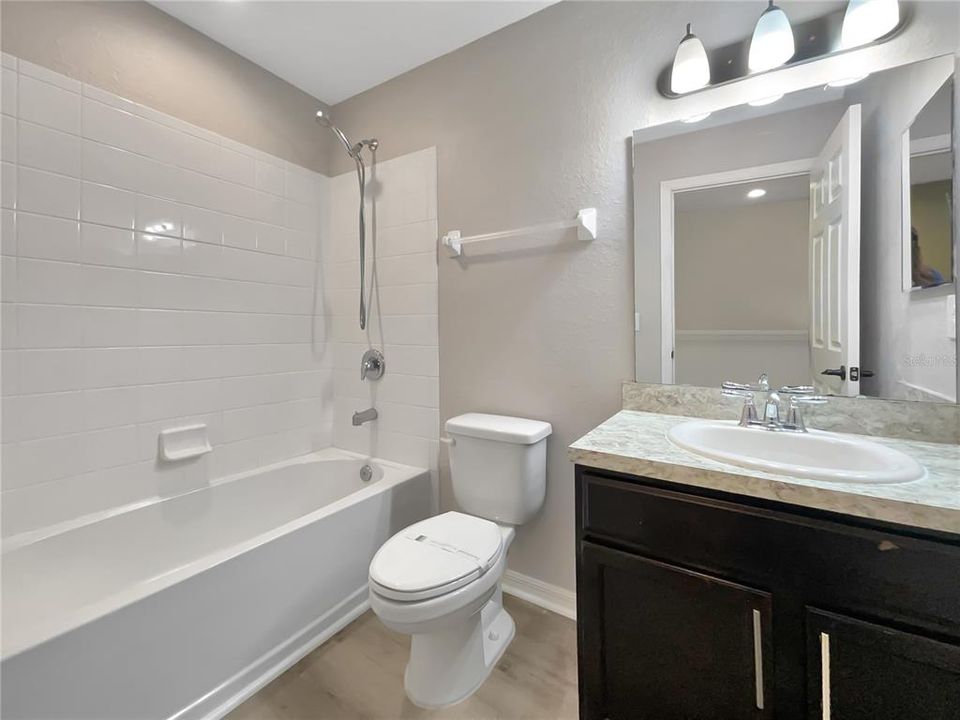 En Venta: $320,000 (3 camas, 2 baños, 1758 Pies cuadrados)