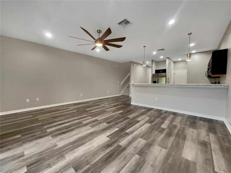 En Venta: $320,000 (3 camas, 2 baños, 1758 Pies cuadrados)