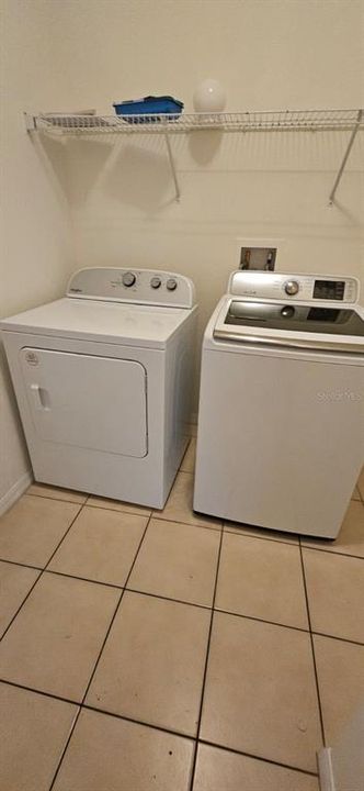 For Sale: $550,000 (3 beds, 2 baths, 2533 Square Feet)