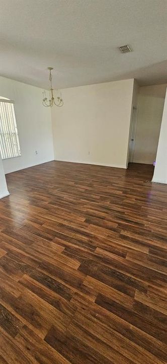 For Sale: $550,000 (3 beds, 2 baths, 2533 Square Feet)