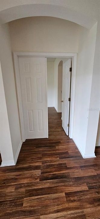 For Sale: $550,000 (3 beds, 2 baths, 2533 Square Feet)