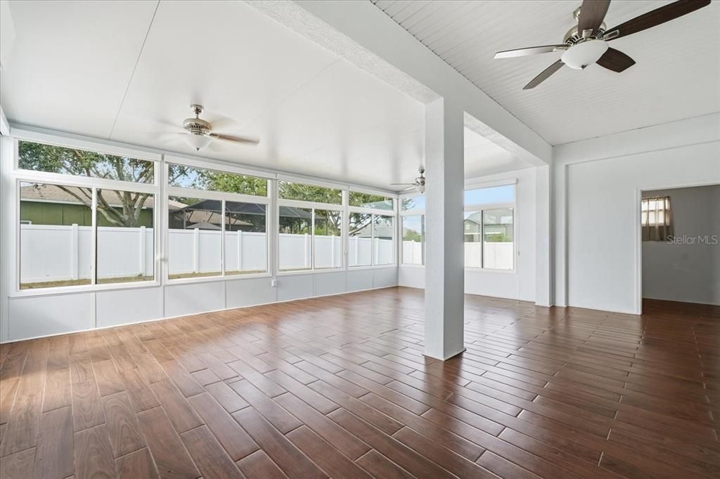 En Venta: $455,000 (3 camas, 2 baños, 2182 Pies cuadrados)