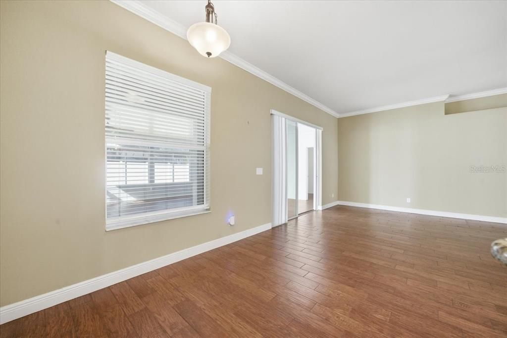 En Venta: $455,000 (3 camas, 2 baños, 2182 Pies cuadrados)