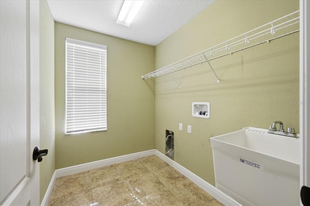 En Venta: $455,000 (3 camas, 2 baños, 2182 Pies cuadrados)