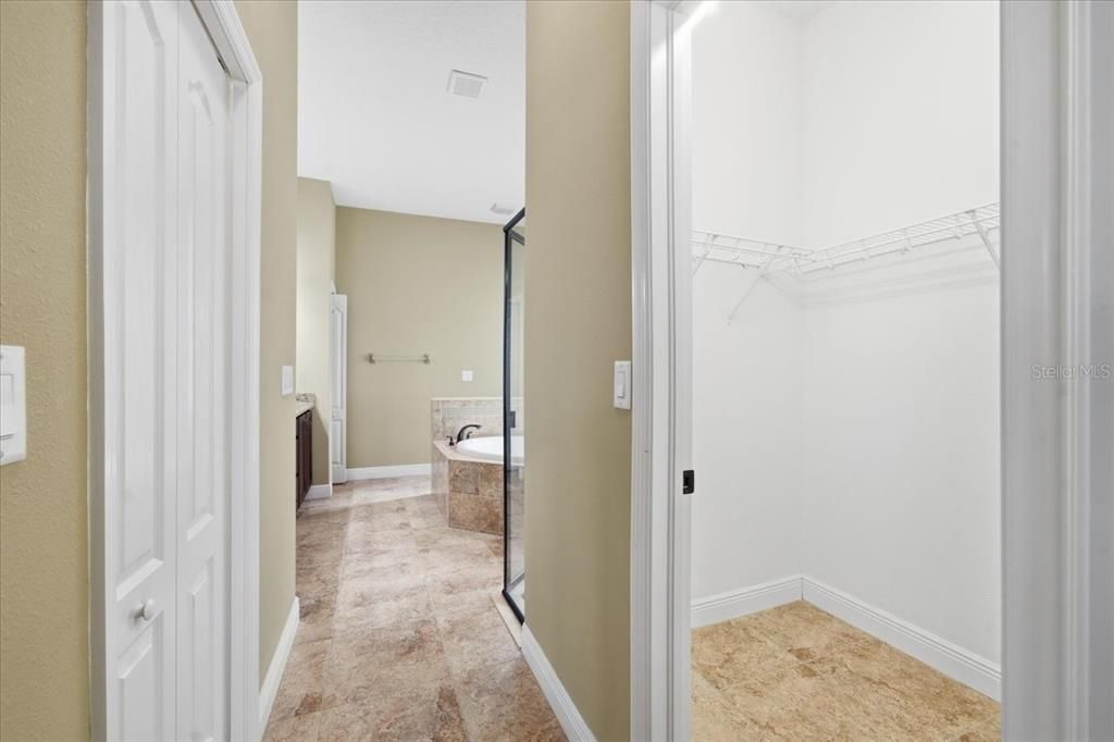 En Venta: $455,000 (3 camas, 2 baños, 2182 Pies cuadrados)