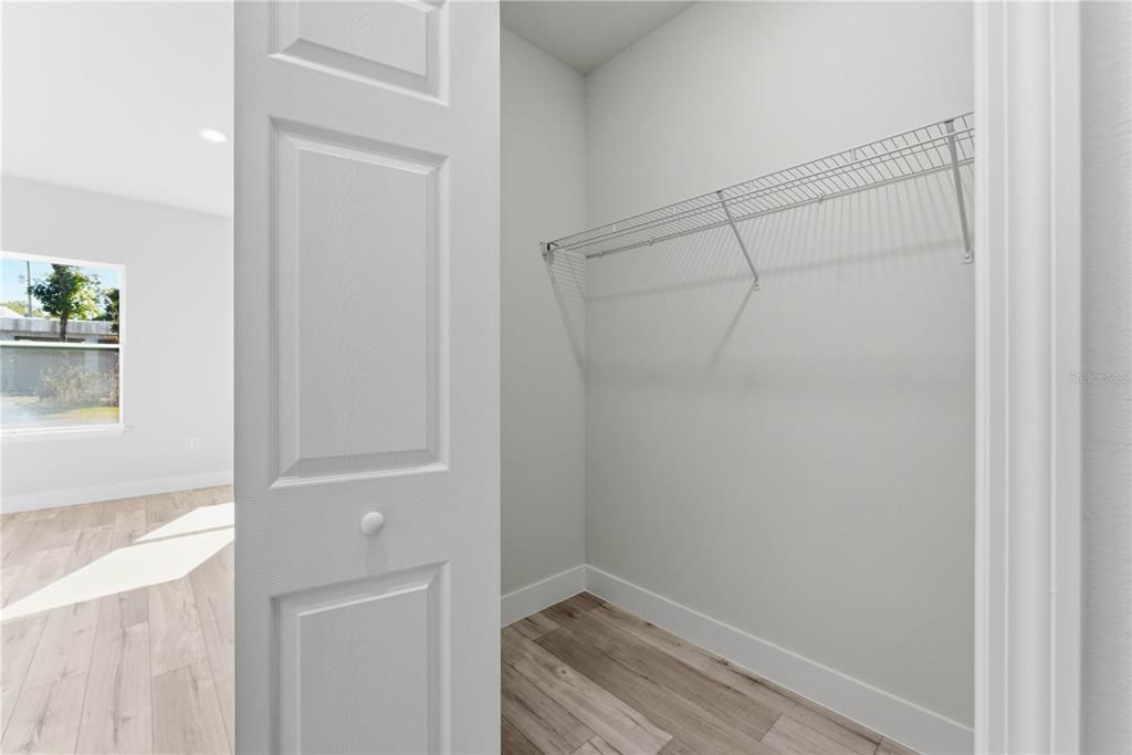 For Sale: $299,000 (4 beds, 2 baths, 1765 Square Feet)