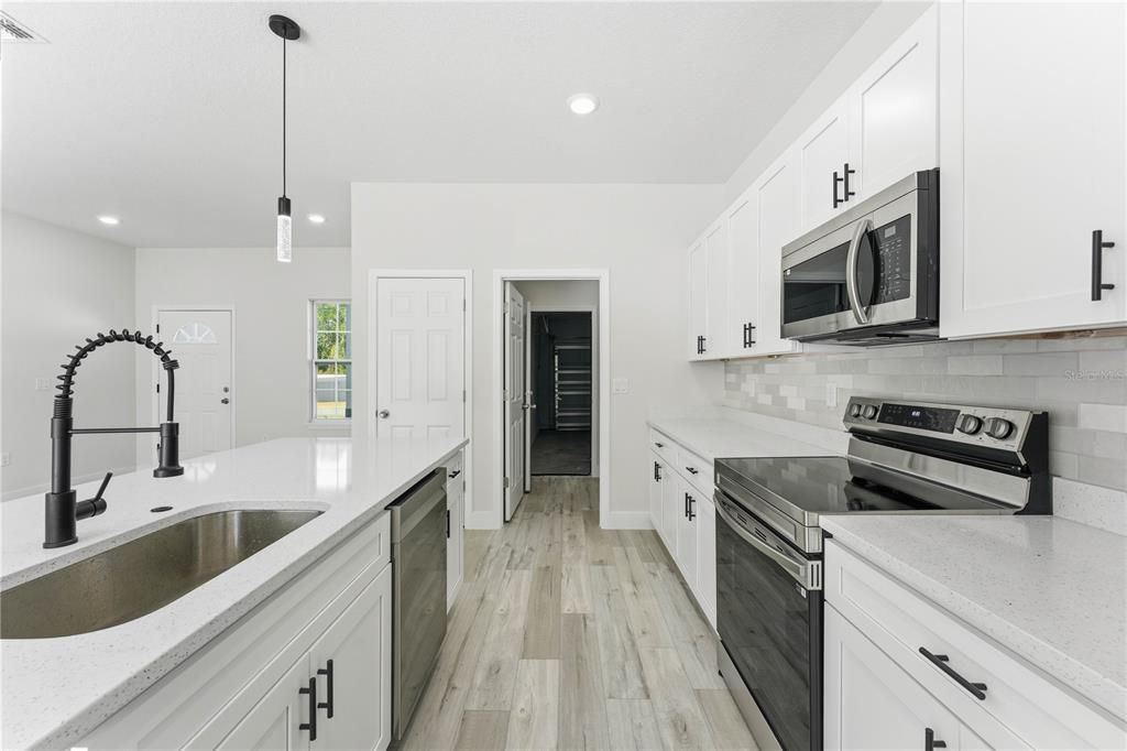 For Sale: $299,000 (4 beds, 2 baths, 1765 Square Feet)