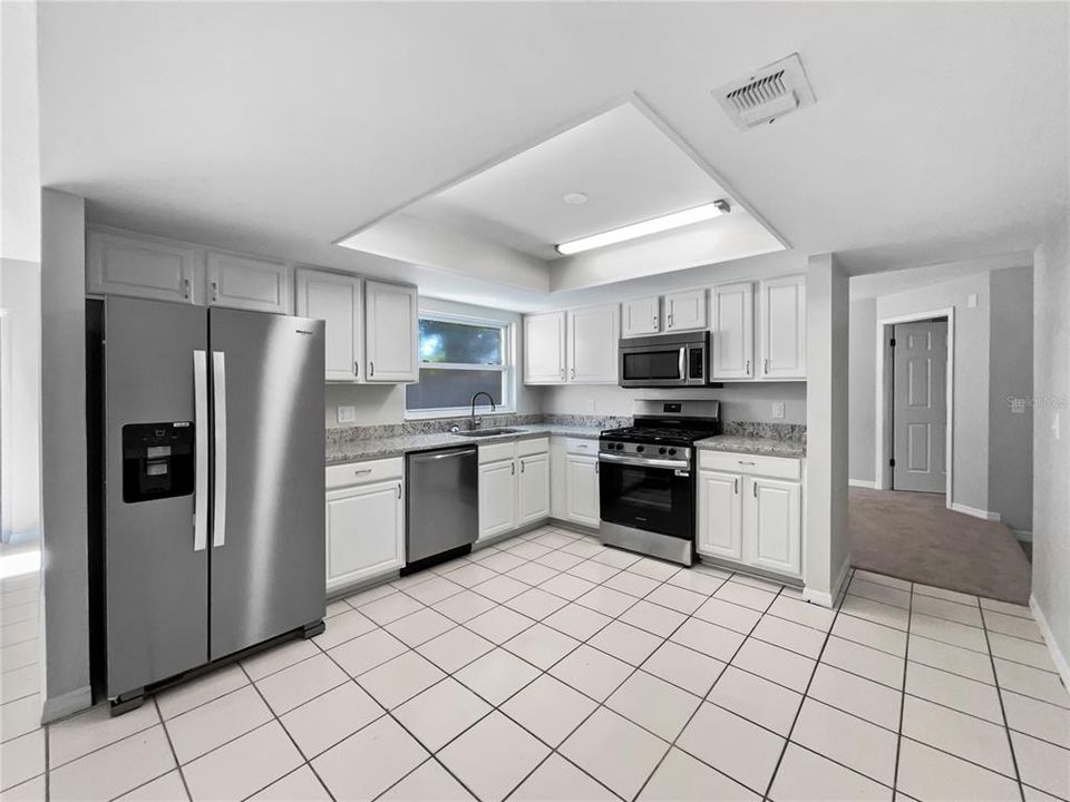 На продажу: $425,000 (3 спален, 2 ванн, 1574 Квадратных фут)