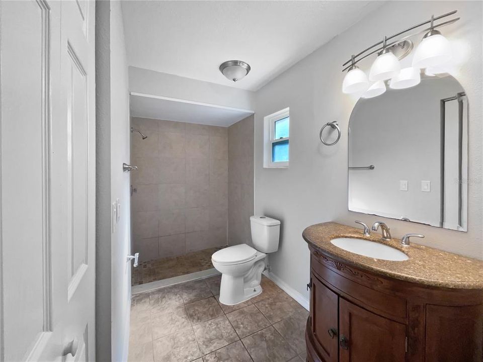 На продажу: $425,000 (3 спален, 2 ванн, 1574 Квадратных фут)