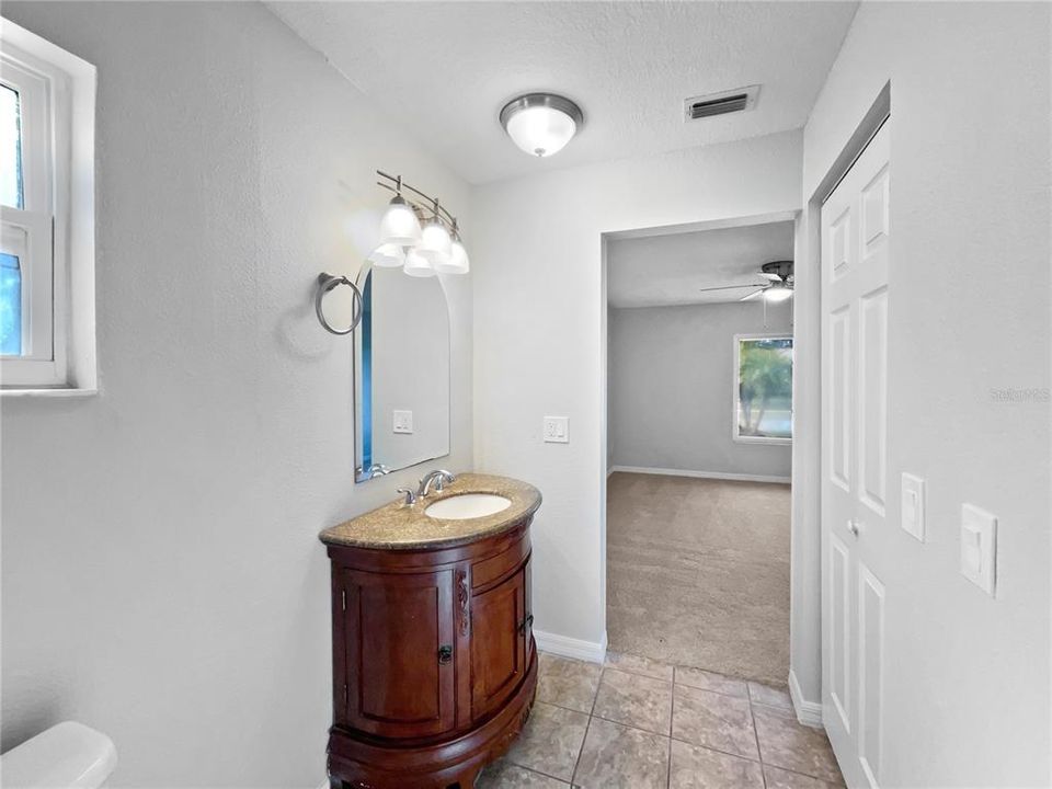 На продажу: $425,000 (3 спален, 2 ванн, 1574 Квадратных фут)