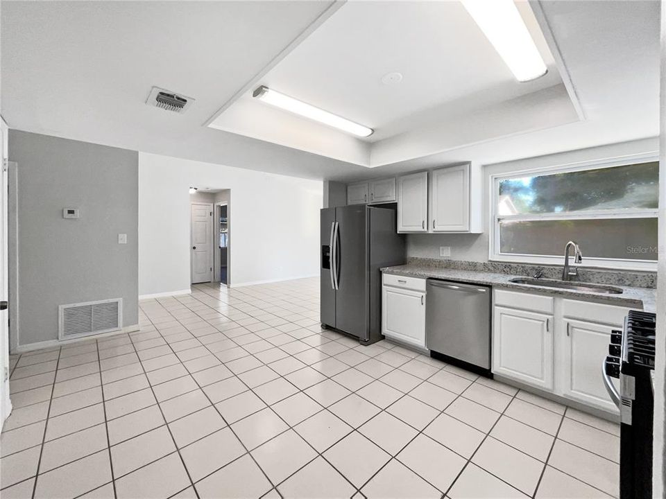 На продажу: $425,000 (3 спален, 2 ванн, 1574 Квадратных фут)