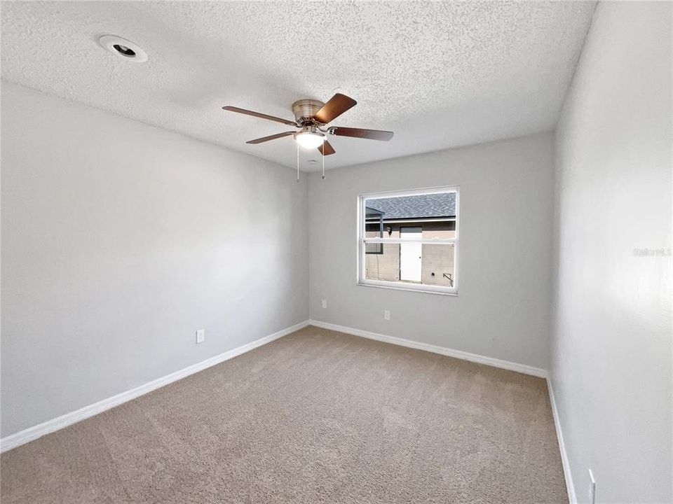 На продажу: $425,000 (3 спален, 2 ванн, 1574 Квадратных фут)