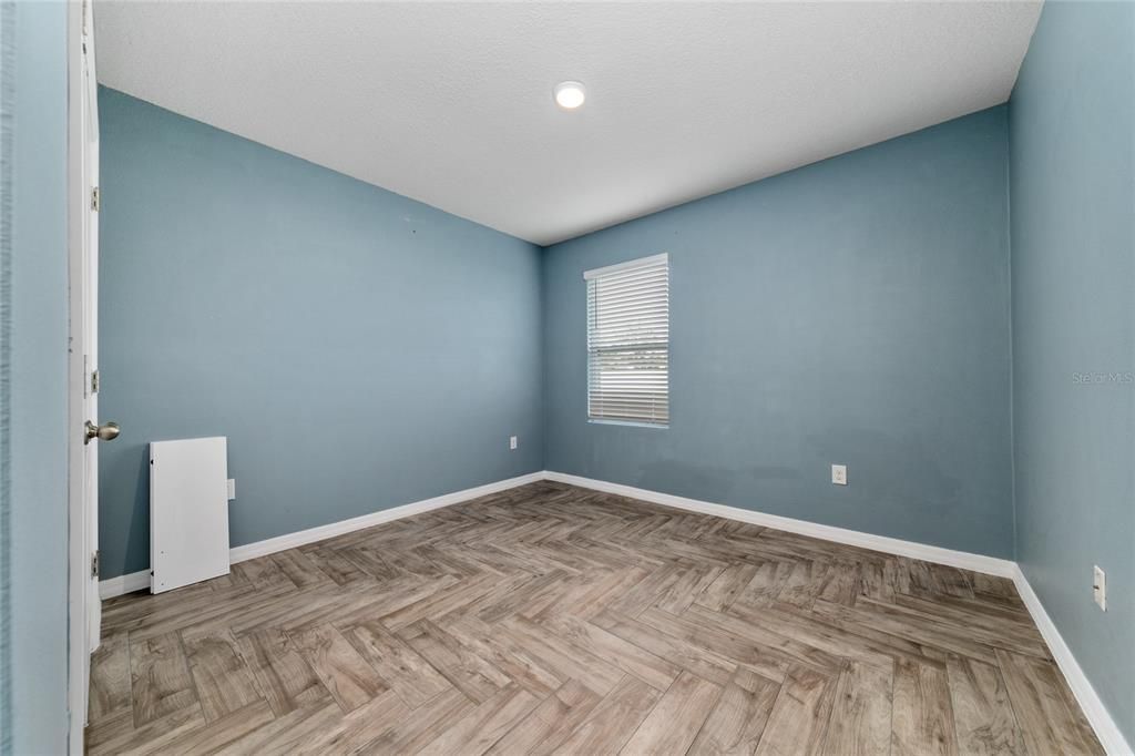 出租: $3,100 (5 贝兹, 3 浴室, 2674 平方英尺)