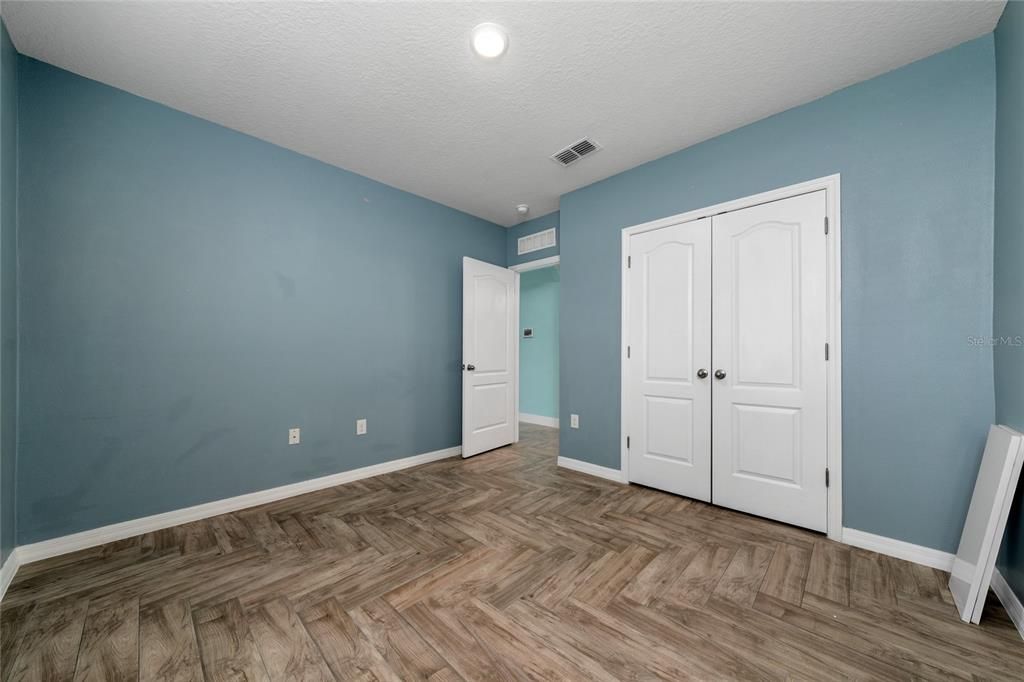 出租: $3,100 (5 贝兹, 3 浴室, 2674 平方英尺)