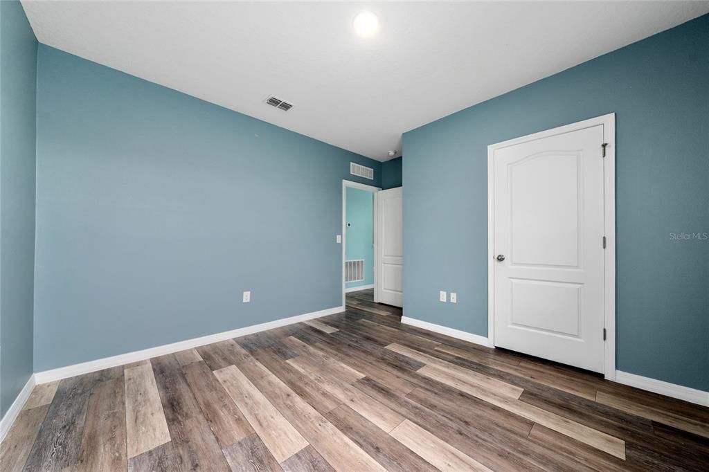 出租: $3,100 (5 贝兹, 3 浴室, 2674 平方英尺)